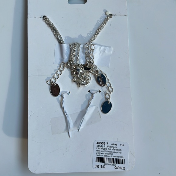 3 piece Heart Friendship necklace, sparking pastel colors and silver chains - Picture 6 of 6